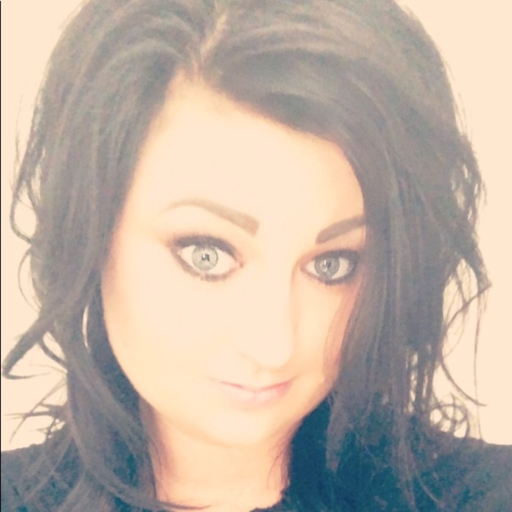 Meet your Posher, Kenzie